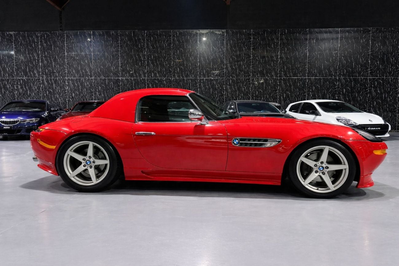 BMW Z8 STD 4.9L,V8 ,   6 Speed Manual