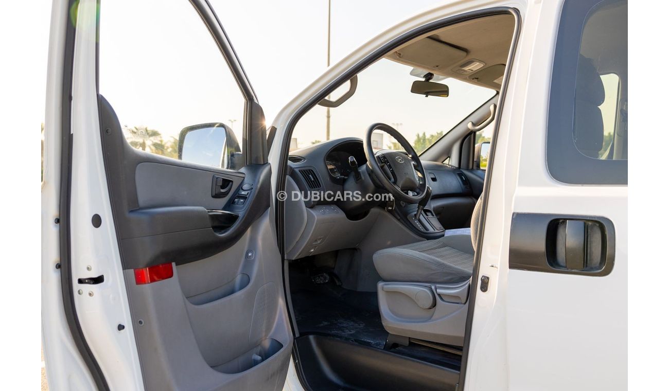 هيونداي H-1 Std 2019 12 Executive Seats Fully Automatic - 2.4L, 4cyl Petrol A/T | GCC Specs | Book Now