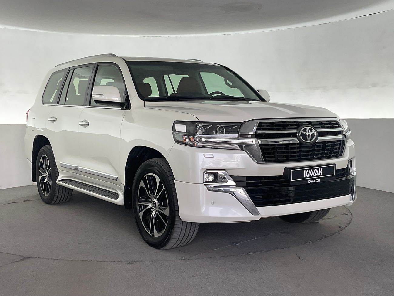 تويوتا لاند كروزر GXR GT | شامل الضمان | 0 ﺪﻔﻋﺓ ﺃﻮﻟﻯ