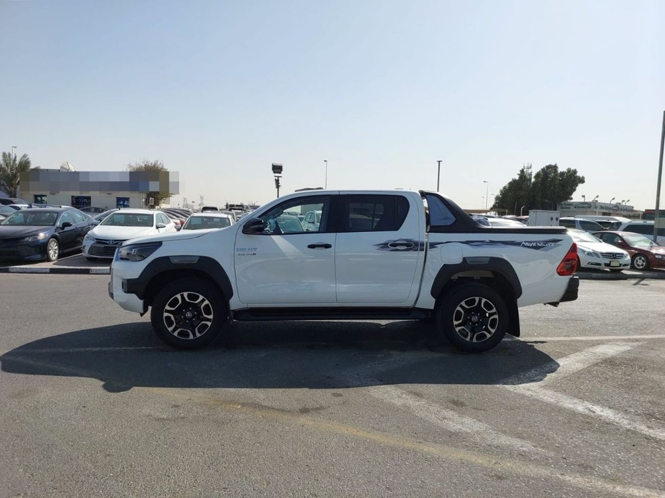 Toyota Hilux TOYOTA HILUX SR5 PICK UP RHD 2024 MODEL 2.8L DIESEL AUTOMATIC(PM21263)