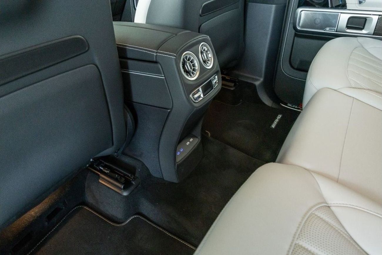 Mercedes-Benz G 63 AMG Mercedes-Benz G 63 AMG Fully Loaded - Diamond Seats - Carbon Fiber - 2025 FaceLift