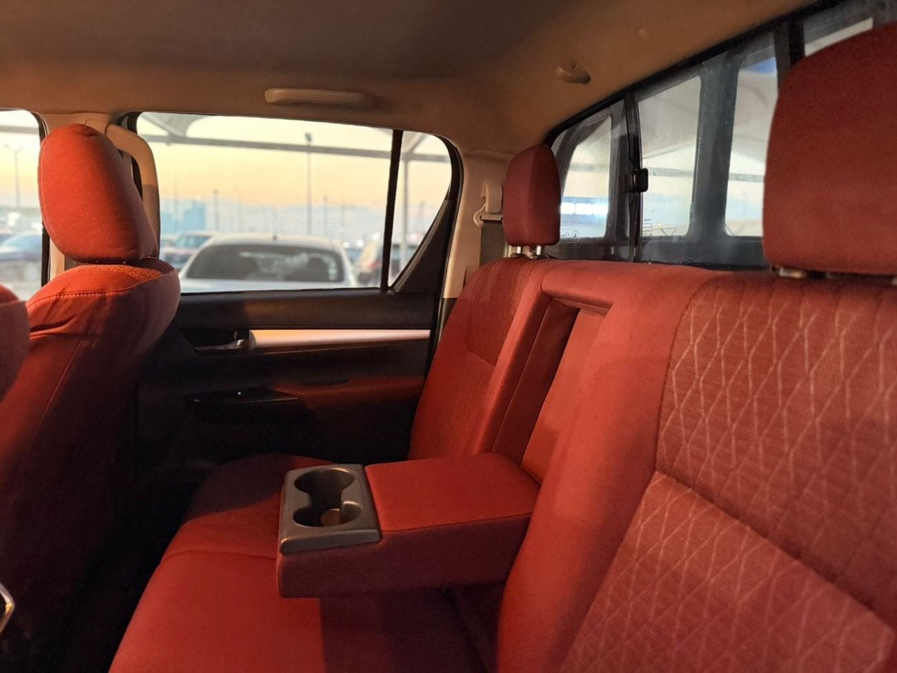 تويوتا هيلوكس S GLX 2.4L AWD A/T
