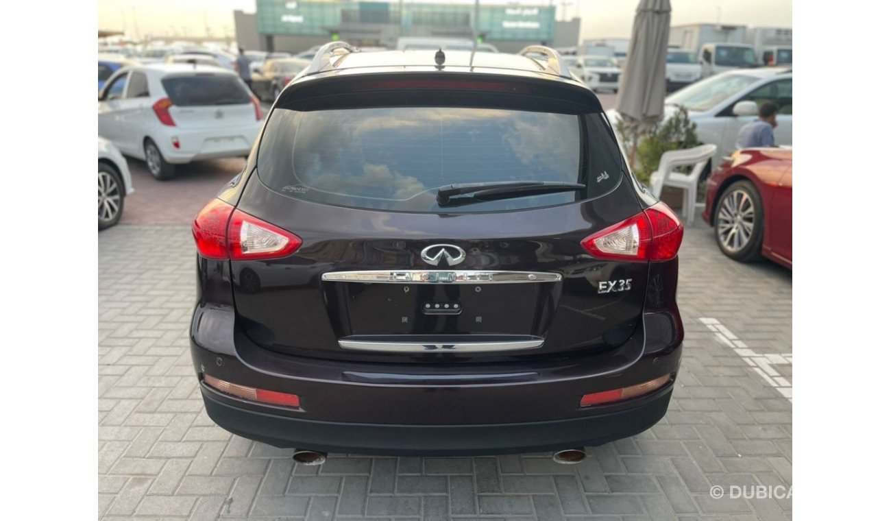 Infiniti EX35 Infiniti EX35 model 2010 gcc full option