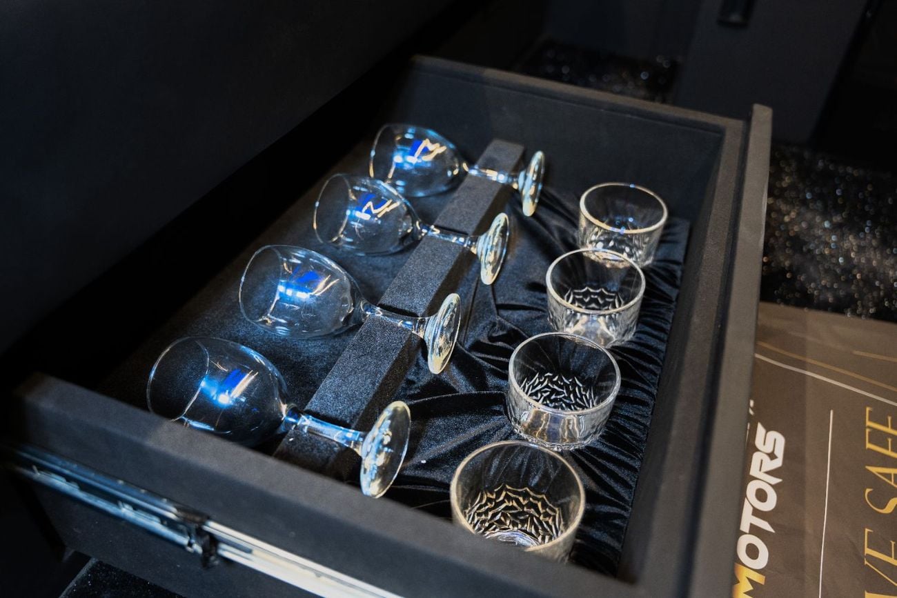 Toyota Hiace Party Van built by Barugzai