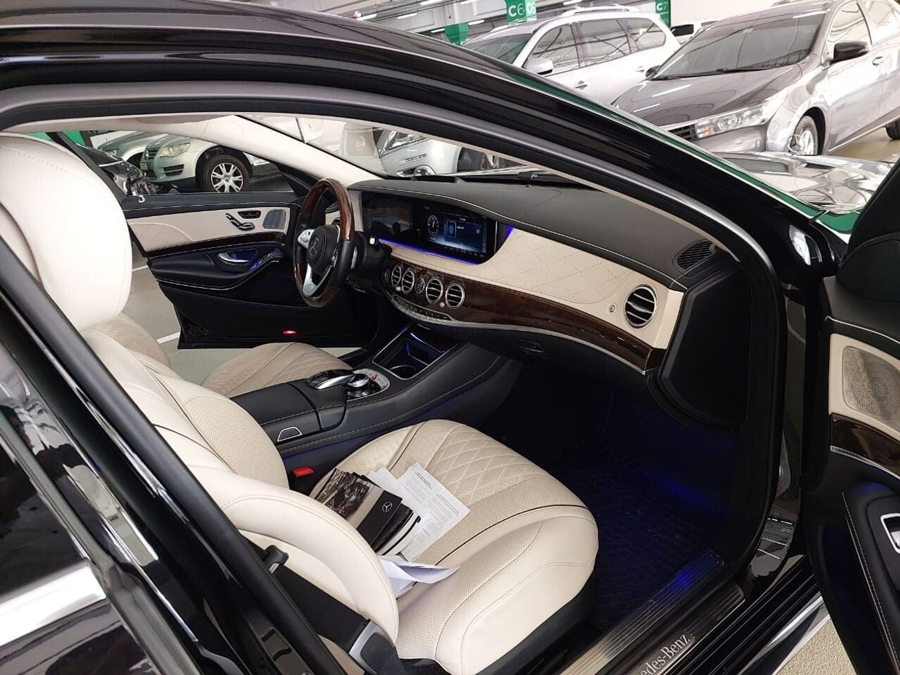Mercedes Benz S560 STD