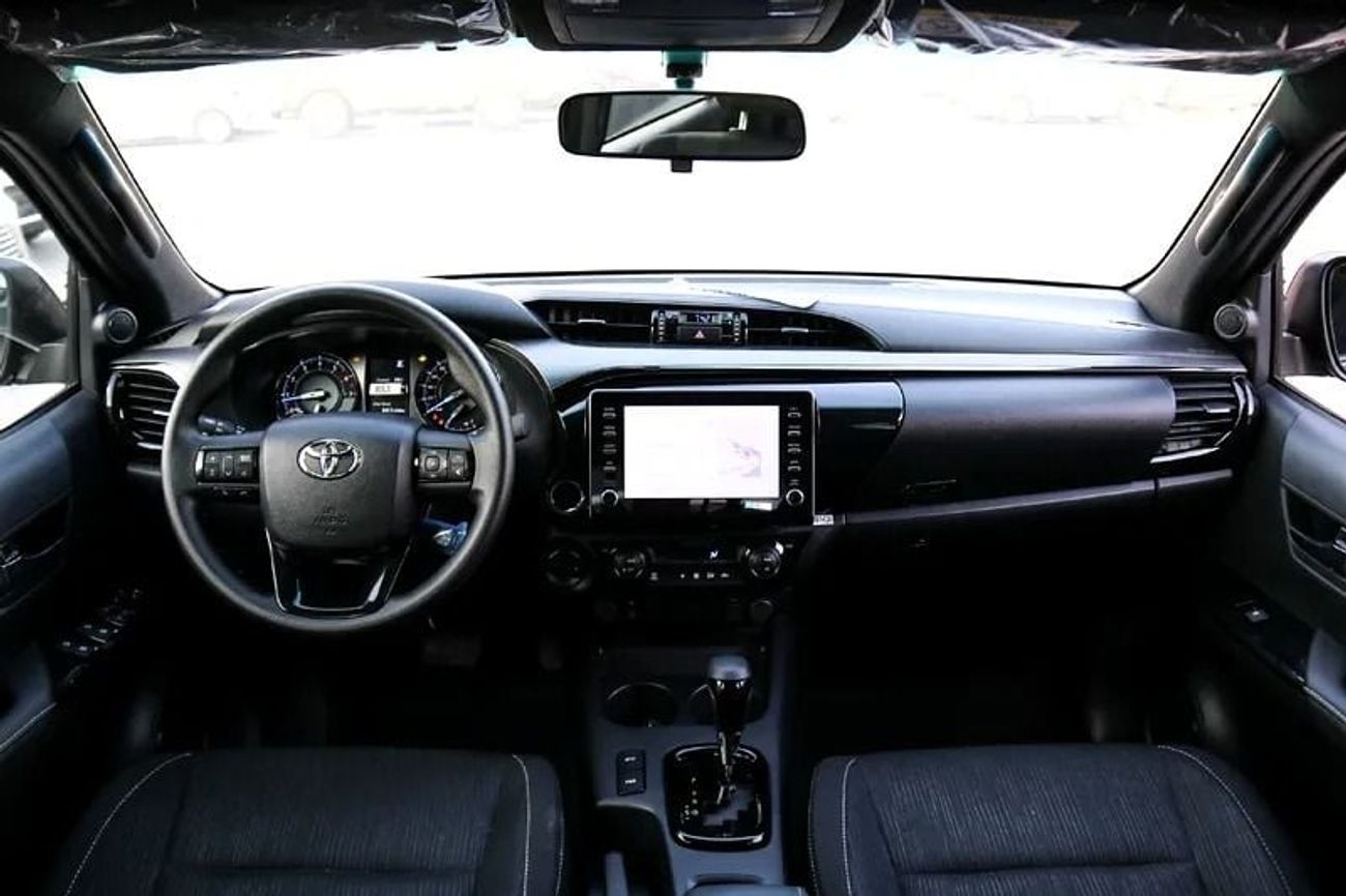 تويوتا هيلوكس 2025 Toyota Hilux Adventure (with Roll-Bar) 4.0L V6 Petrol A/T 4WD Export Only