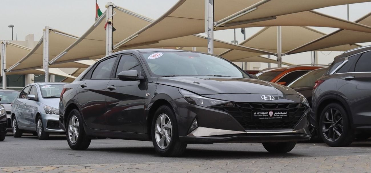 هيونداي إلانترا هيونداى إلنترا 2023 - خليجى - بدون حوادث - محرك 1.6- ممشى قليل - حاله ممتازه من الداخل والخارج