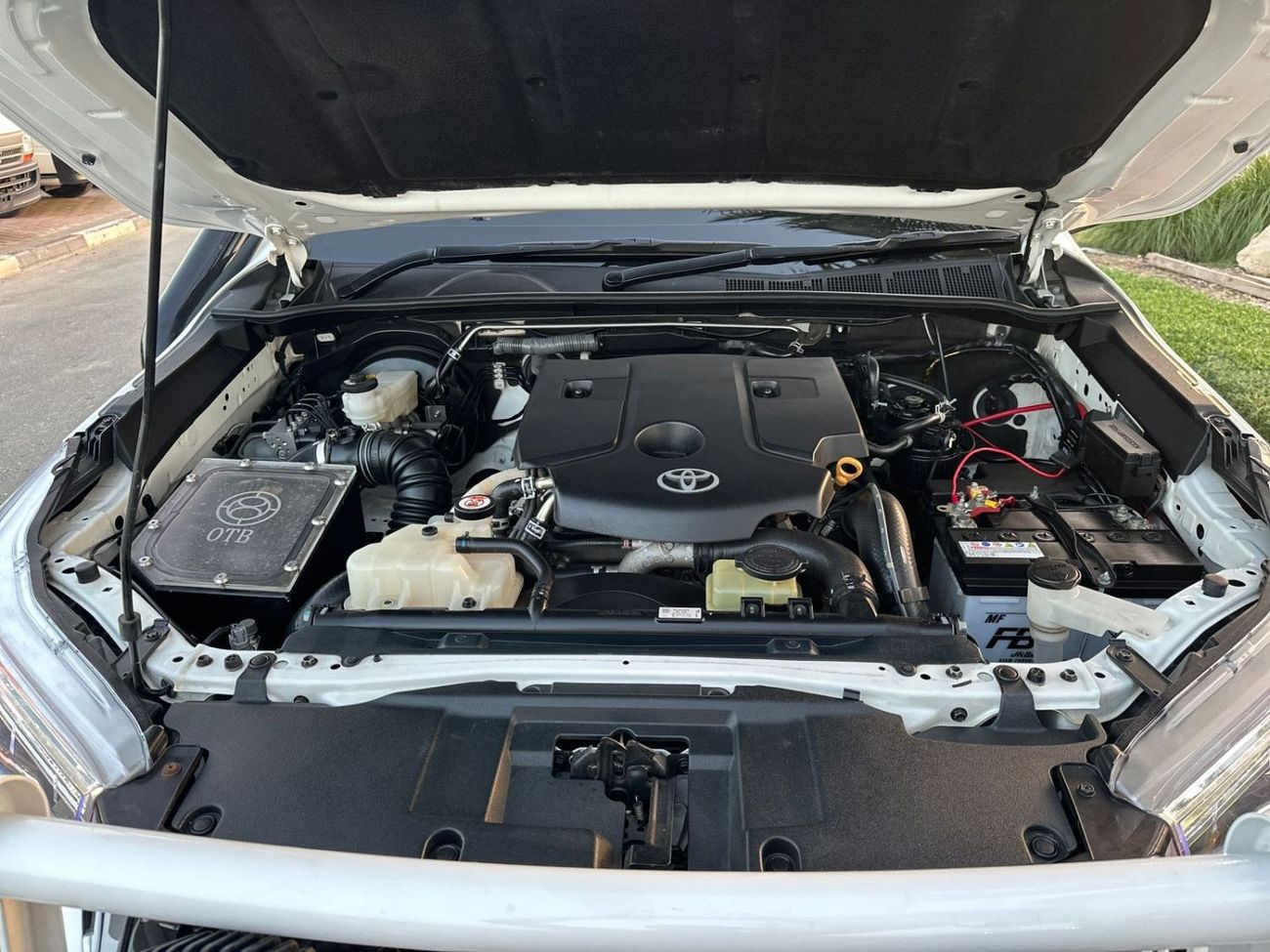 Toyota Hilux HEAVY MODIFICATION | PREMIUM ROOF RACK | SPORTS BAR WITH BASKET | SIDE BODY STICKER | 2.8L DIESEL | 