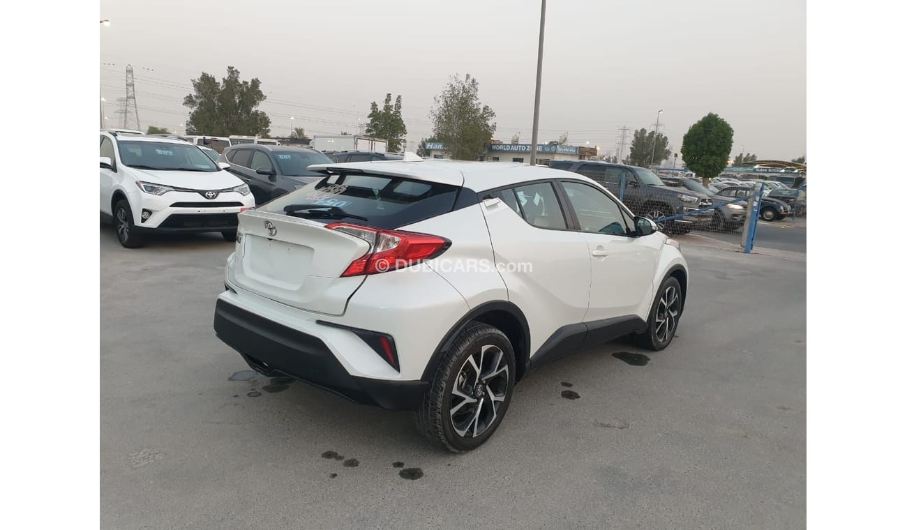 تويوتا CHR 2018 TOYOTA C-HR