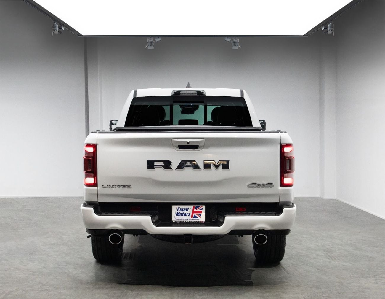 دودج RAM 1500 Limited
