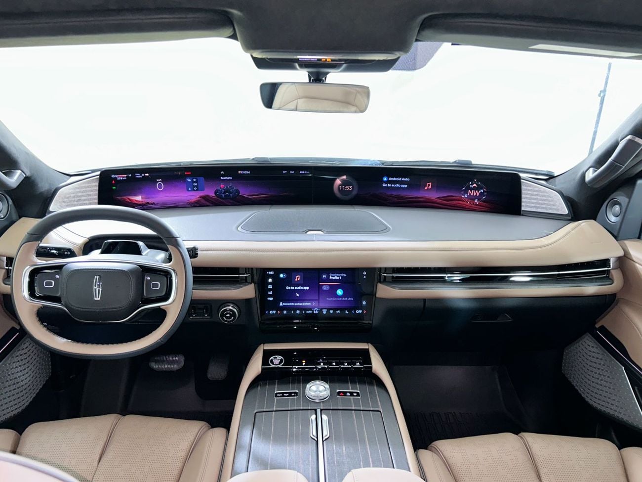 Lincoln Navigator Presidential 3.5L N1925 / AL TAYER MOTORS / AL QOUZ SHOWROOM