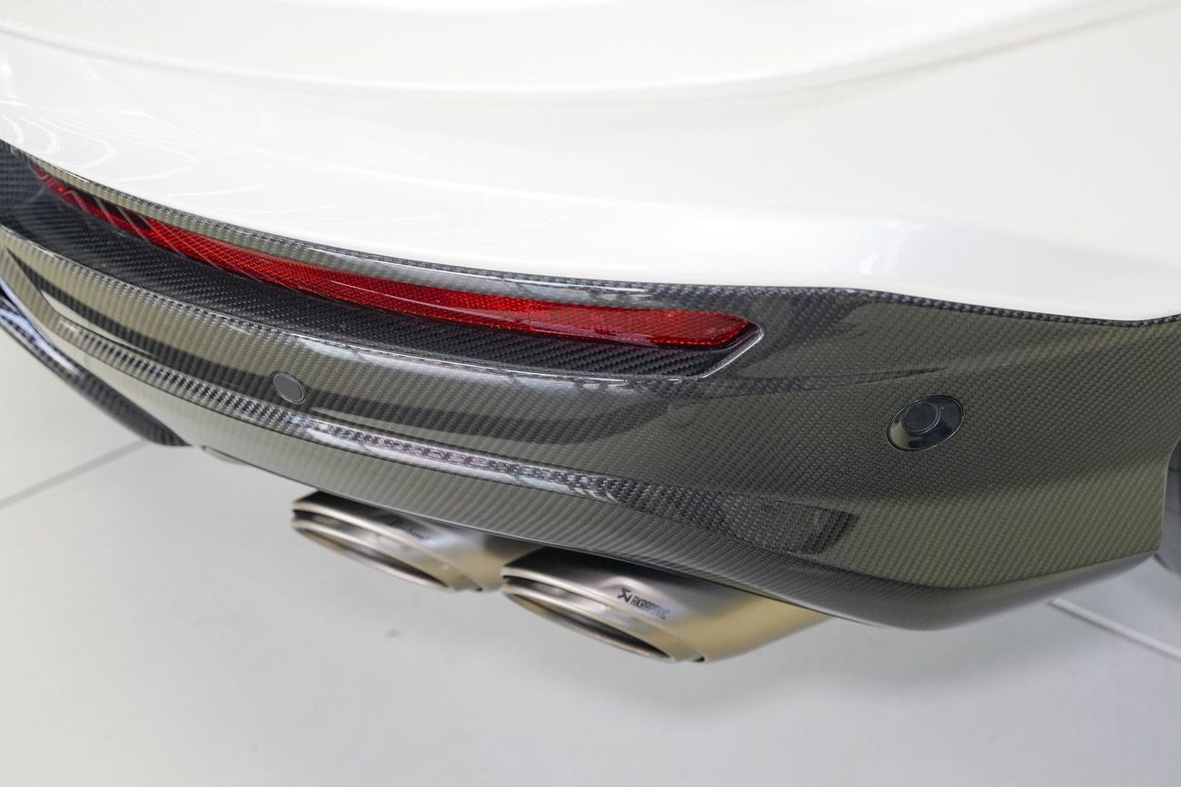 لامبورغيني اوروس 4.0T V8 Performante