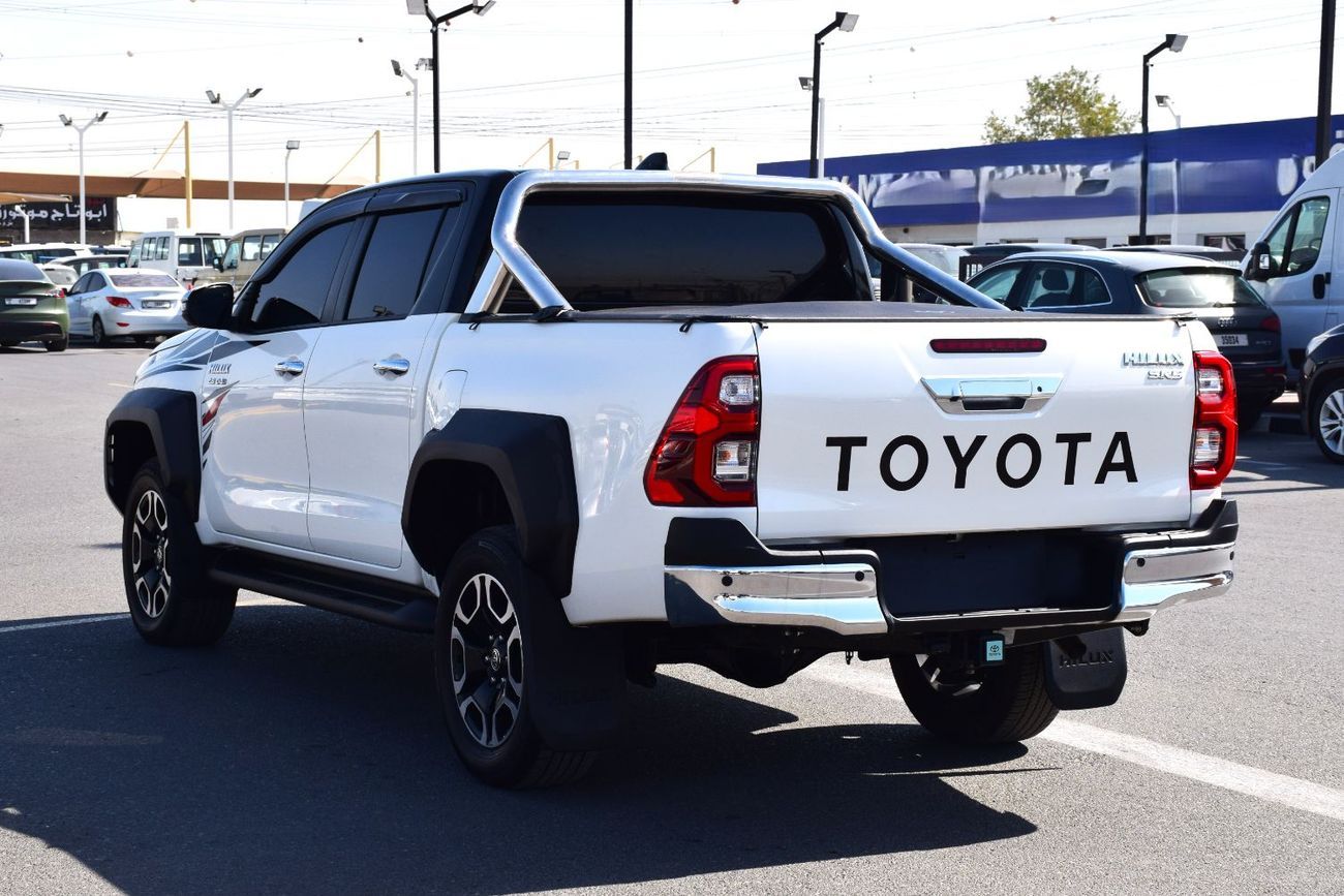 Toyota Hilux 4X4 Diesel 2.8L (Right Hand Drive)