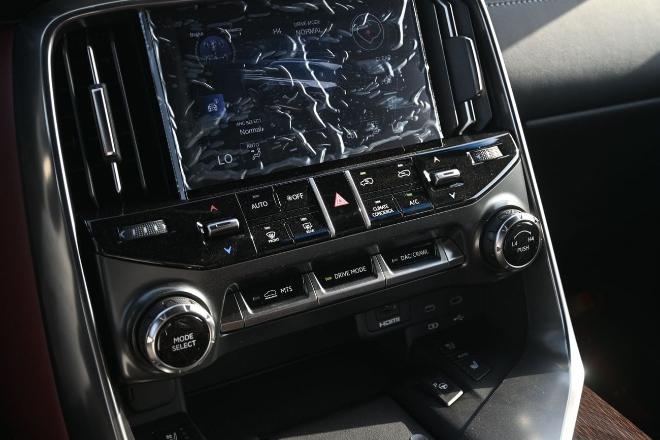 لكزس LX 700h Lexus LX700h Signature 3.5L Twin-Turbo + Hybrid V6, Model 2026, Color Black inside Red