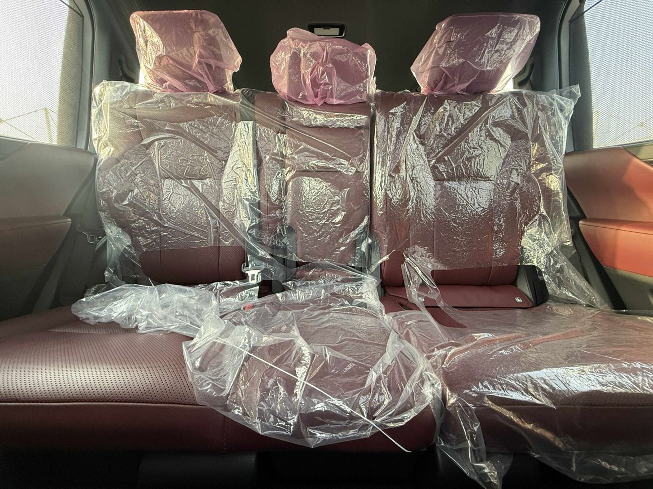 Lexus LX 600 Signature 3.5L ( CYL) GCC SPEC UNDER WARRANTY