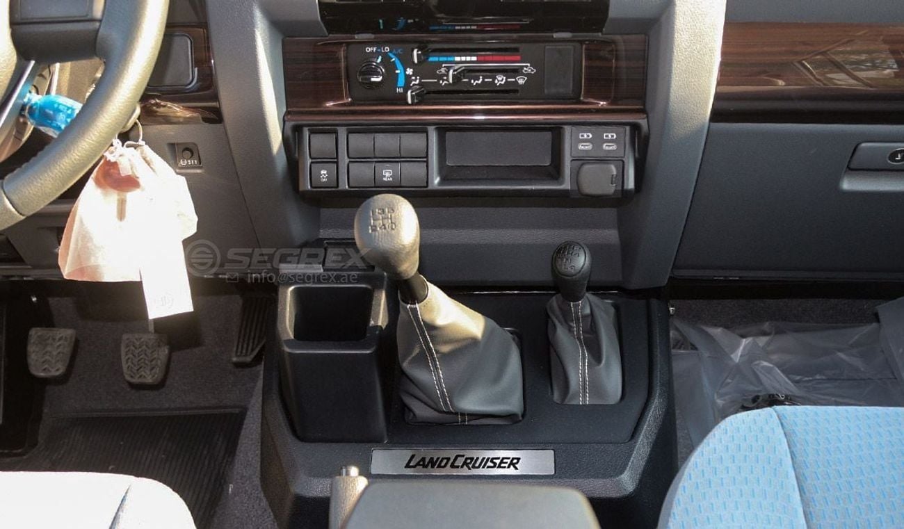 Toyota Land Cruiser 70 2025 Model Toyota Land Cruiser Hardtop LC76, 2.8L Diesel 4WD 5M/T