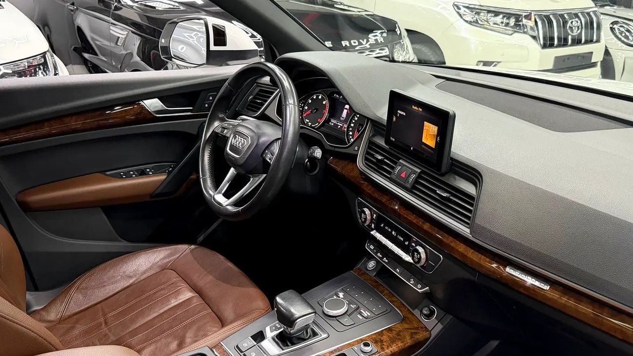 أودي Q5 45 TFSI S-LINE