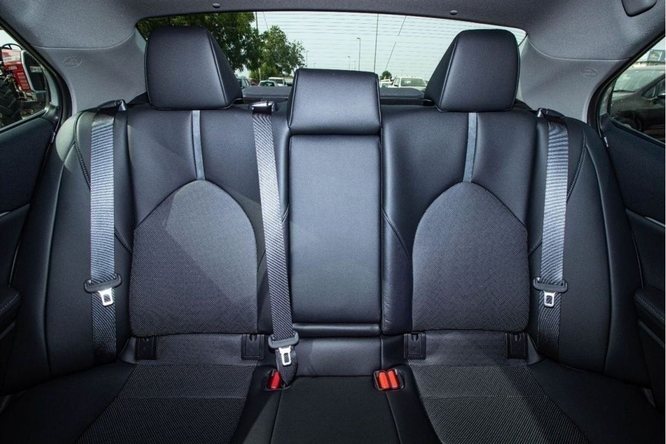 تويوتا كامري Lumiere Hybrid TOYOTA CAMRY 2.5L HYBRID XLE HI A/T PTR Export Only 2022 Model Year