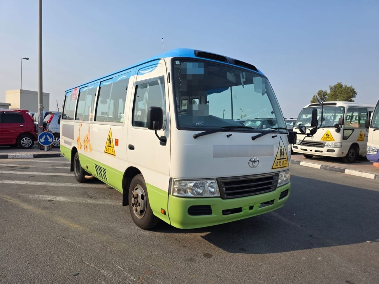 Toyota Coaster TOYOTA COASTER BUS RHD 2012 MODEL 4.0 L DIESEL AUTOMATIC(PM53691)