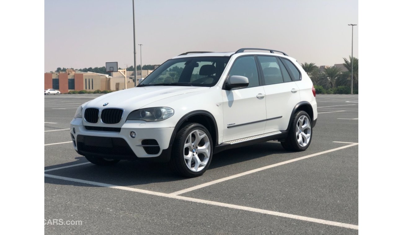 بي أم دبليو X5 xDrive 50i موديل 2012 خليجي حاله ممتازه من الداخل والخارج فل مواصفات كراسي جلد ومثبت سرعه وتحكم كهرب