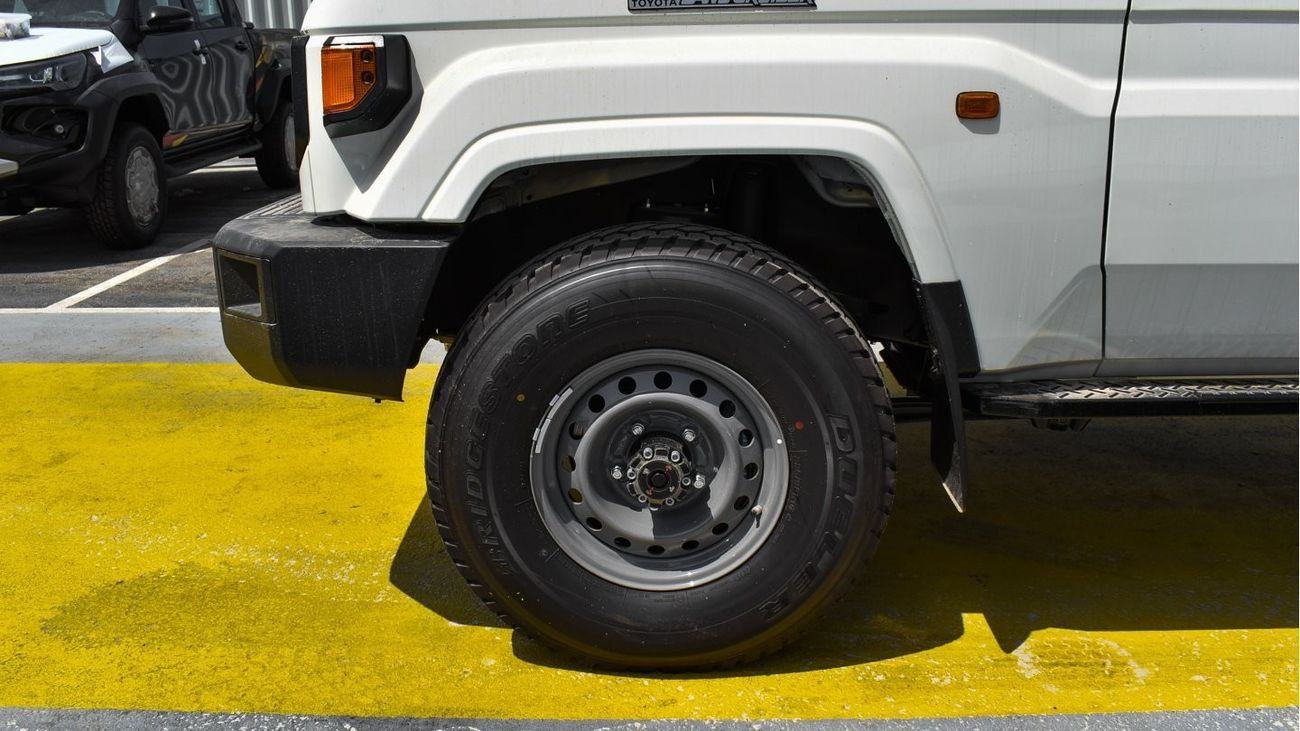 Toyota Land Cruiser 70 4.0L V6 Petrol Auto transmission