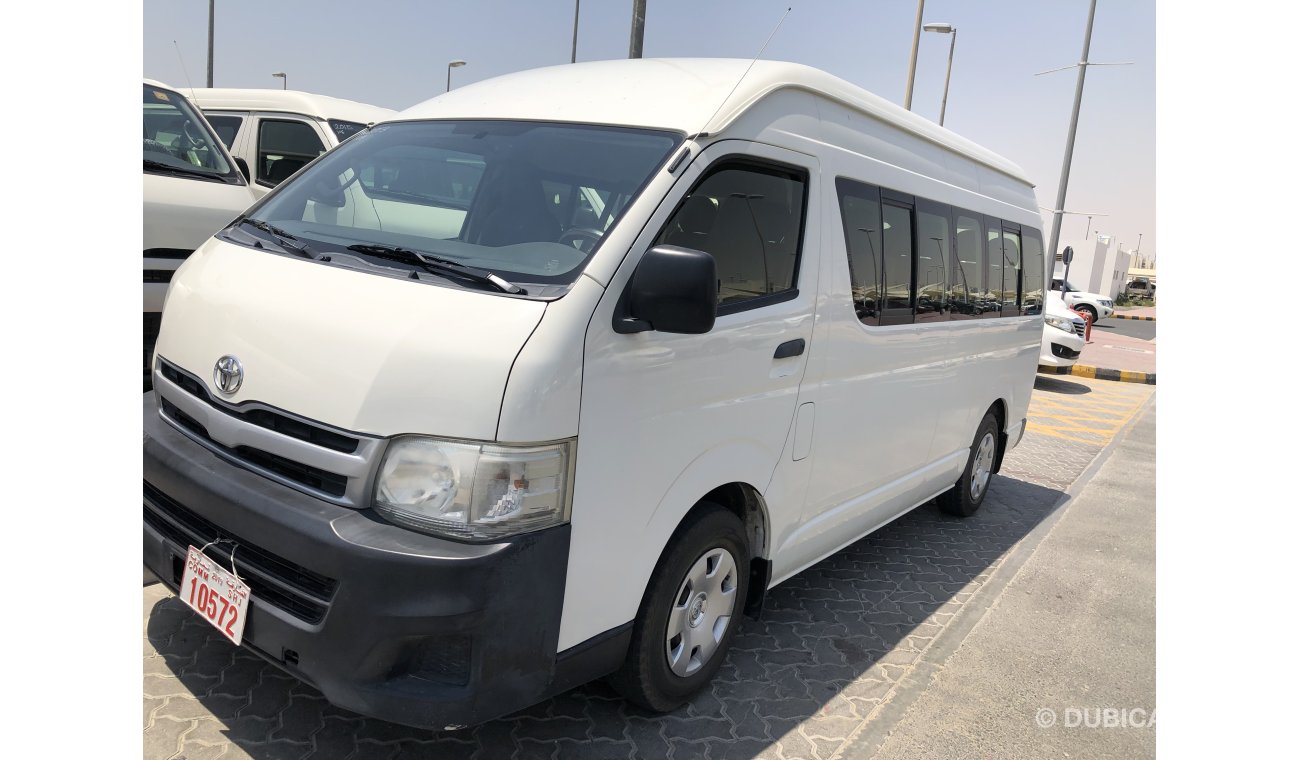 تويوتا هاياس Toyota Hiace Highroof 15 str,Model:2013. Excellent Condition