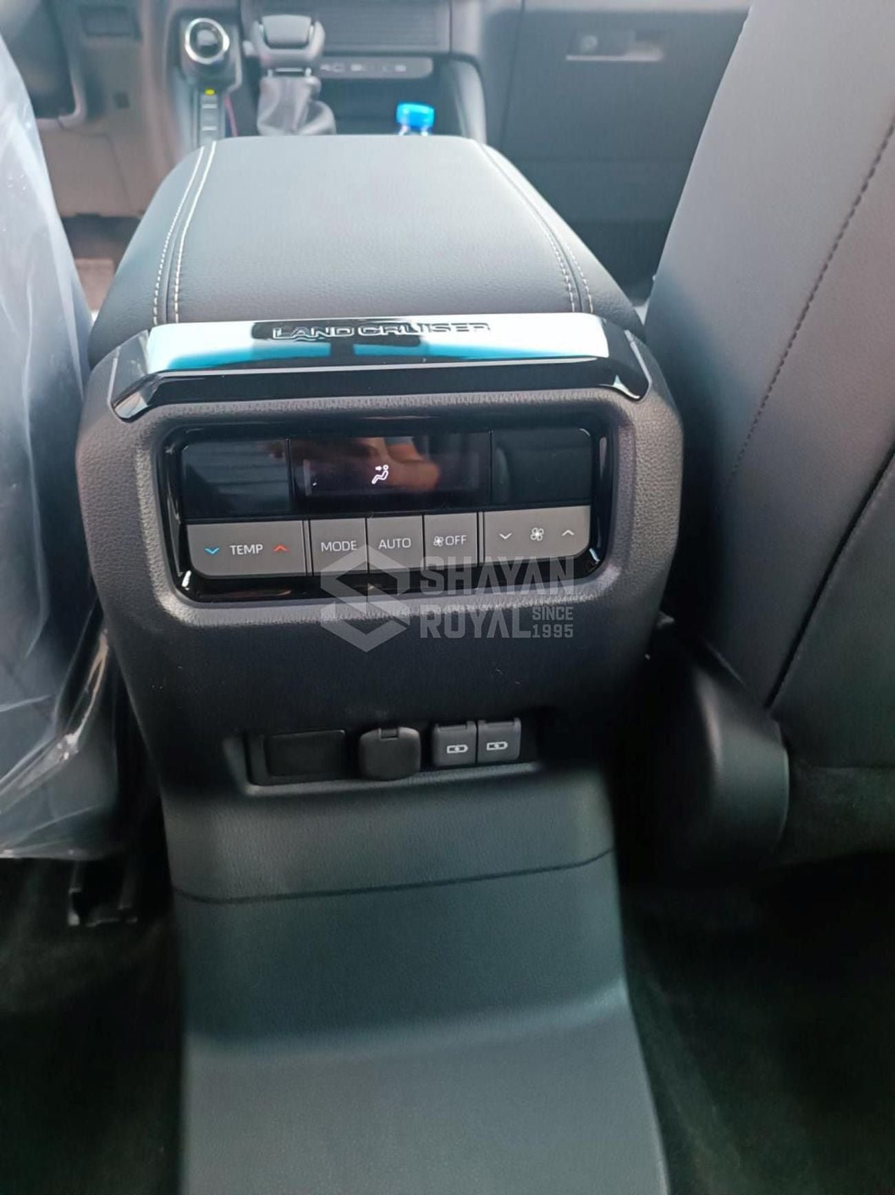 تويوتا برادو LHD 2.4L PETROL ALL ROUNDER-G 4WD AT 7-SEATS 2025MY