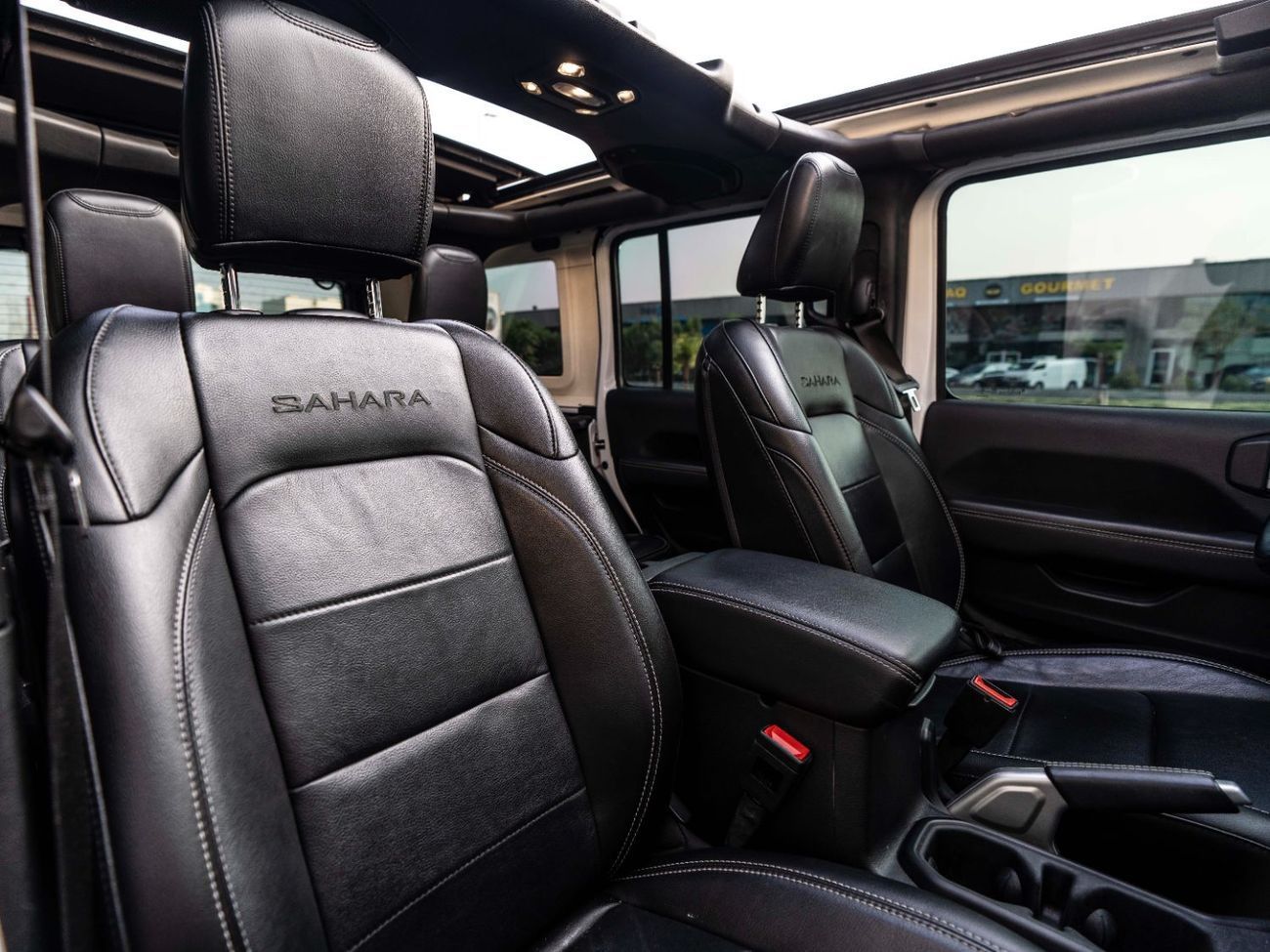 جيب رانجلر Sahara 3.6L A/T (5 Seater)