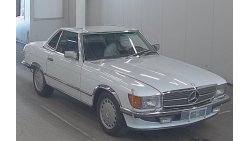 Mercedes-Benz SL 560 (Current Location: JAPAN)