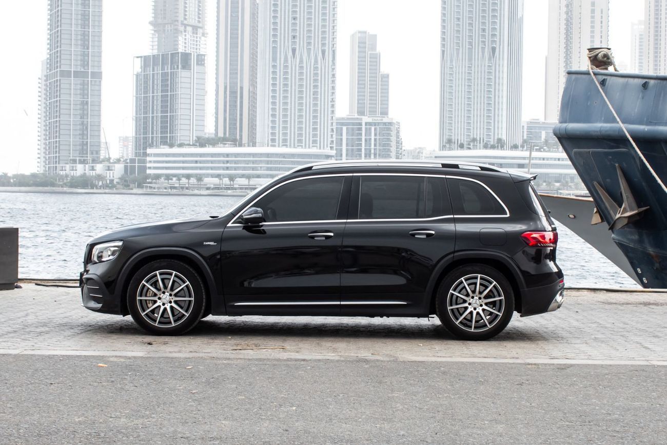 مرسيدس بنز GLB 35 AMG 4MATIC 2.0L