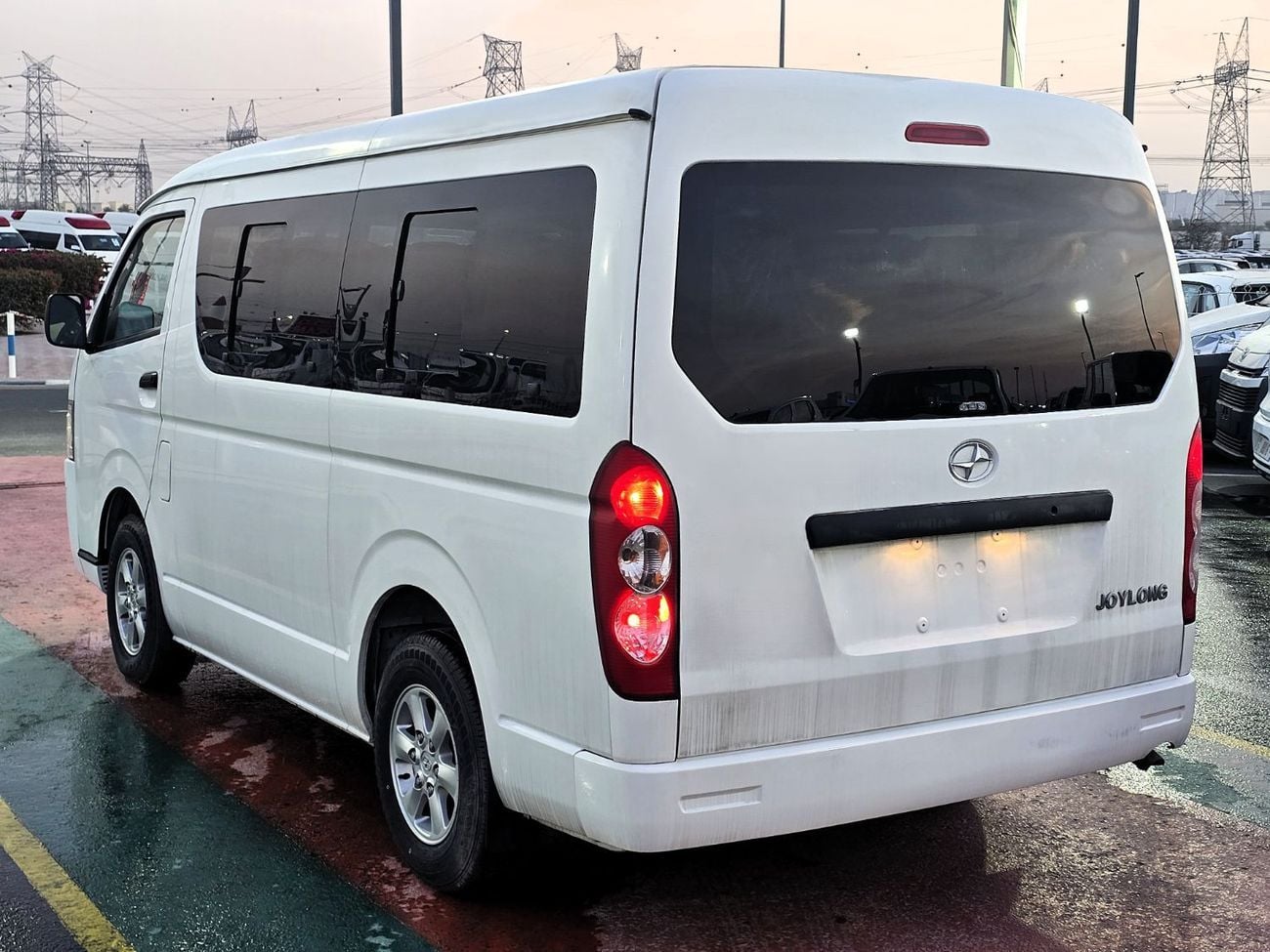 Joylong A4 JOYLONG A4 Bus 2.5L V4 Diesel 15 Seats   White color 2023 Model