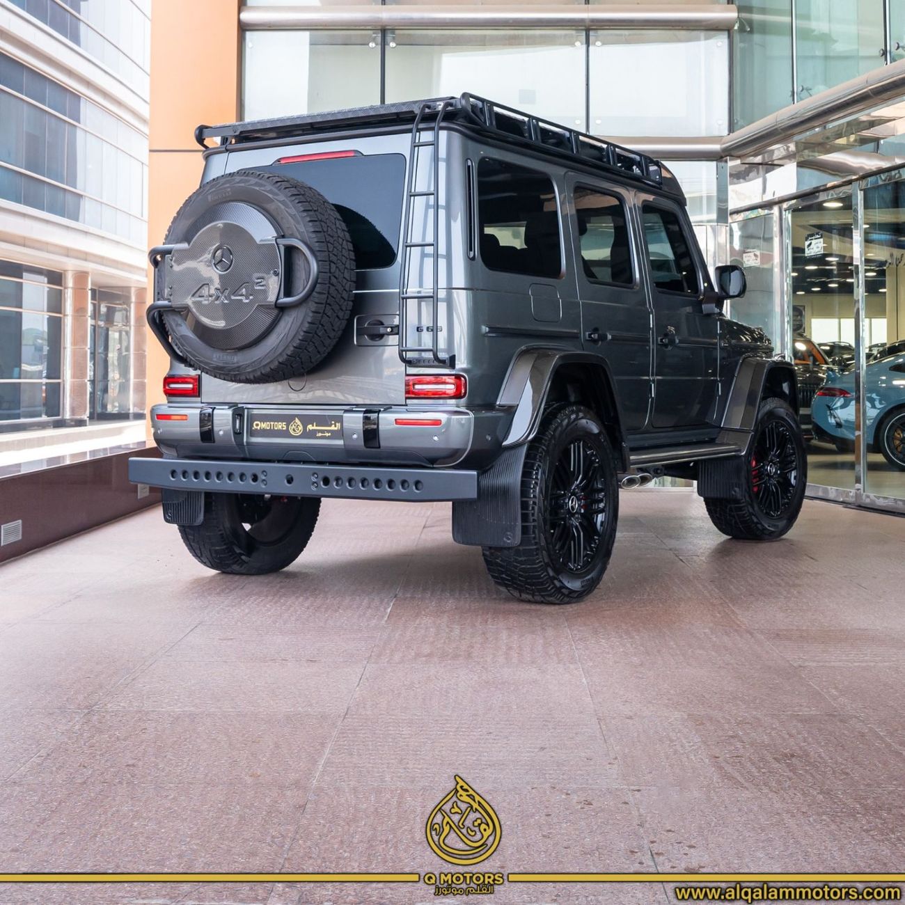 مرسيدس بنز G 63 AMG 2023 MERCDES G63 4X4 DONE ONLY 800KM ( GARGASH WARRANTY TILL JULY 2026 )