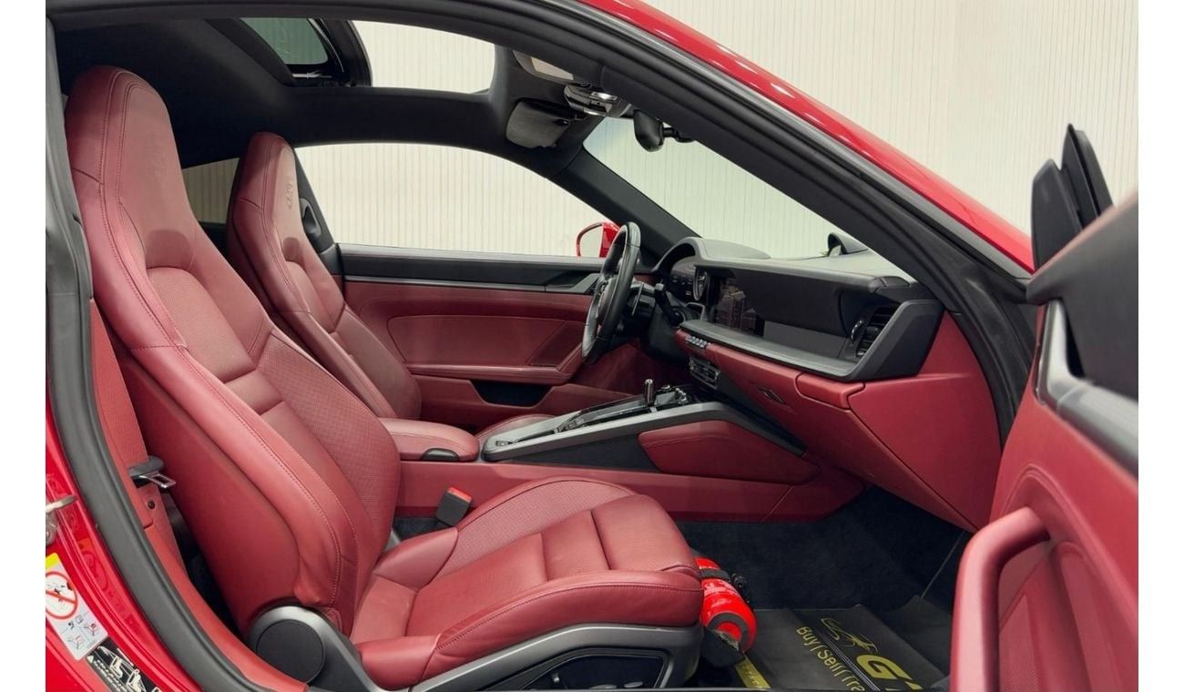 Porsche 911 Carrera 4S 3.0L (380 HP) Coupe