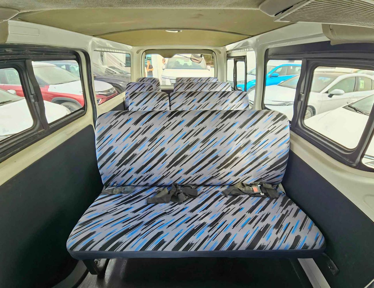 تويوتا هاياس /2.7L STANDARD ROOF/ PASSENGER VAN/ PETROL MANUAL/ EXPORT ONLY/ LOT#27416