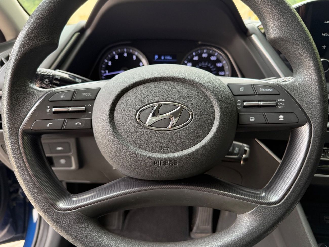 Hyundai Sonata Mid option 2.5L