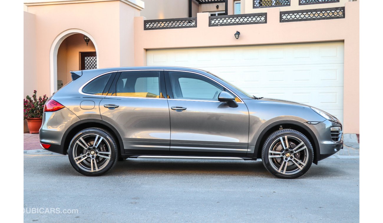 Porsche Cayenne V6 2014 GCC under Warranty with Zero downpayment.