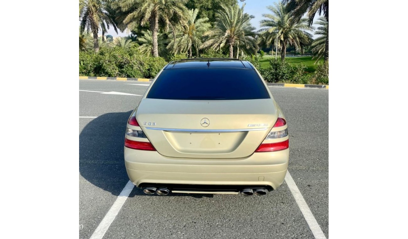 مرسيدس بنز S 63 AMG السياره بحاله جيده جدا لا تحتاج إلى أي مصاريف