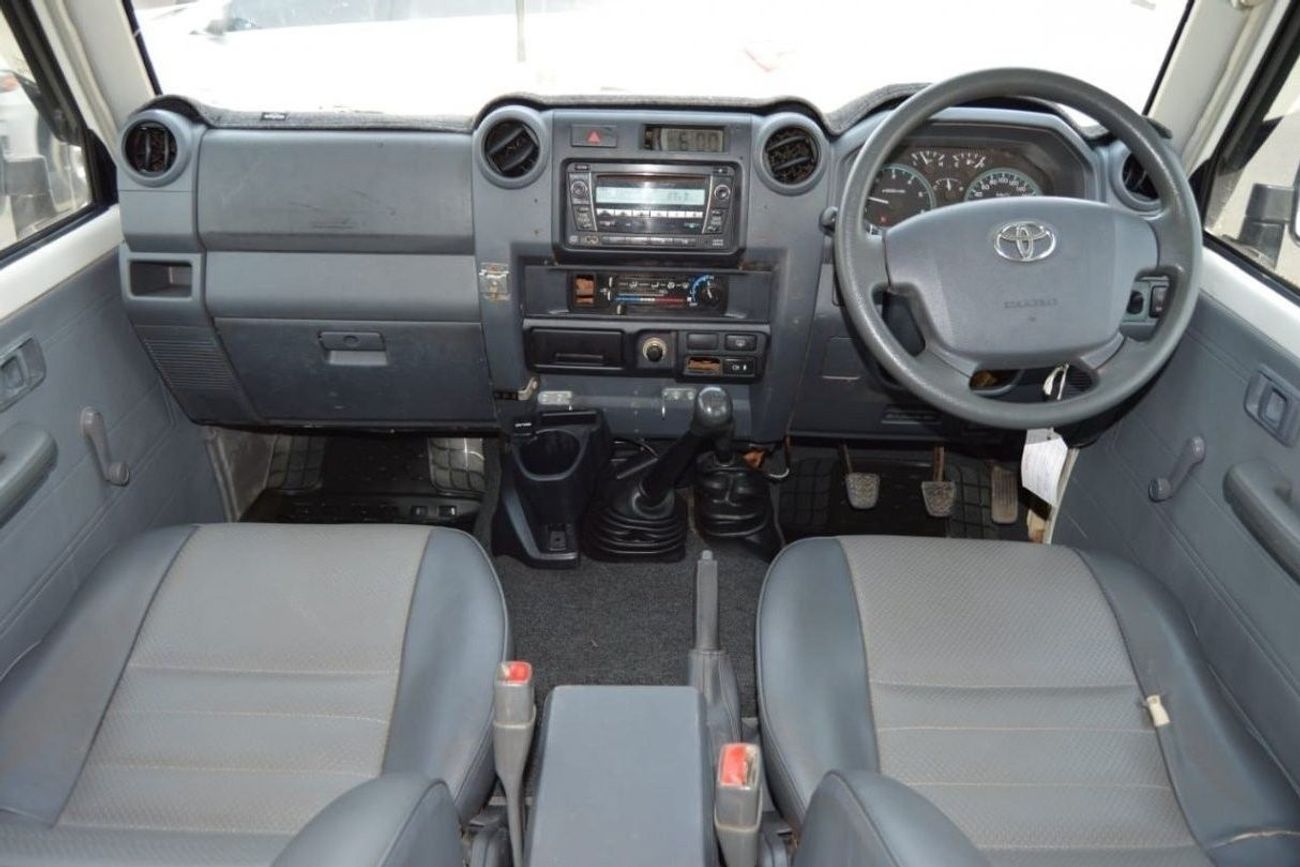 Toyota Land Cruiser 70 Clean Car