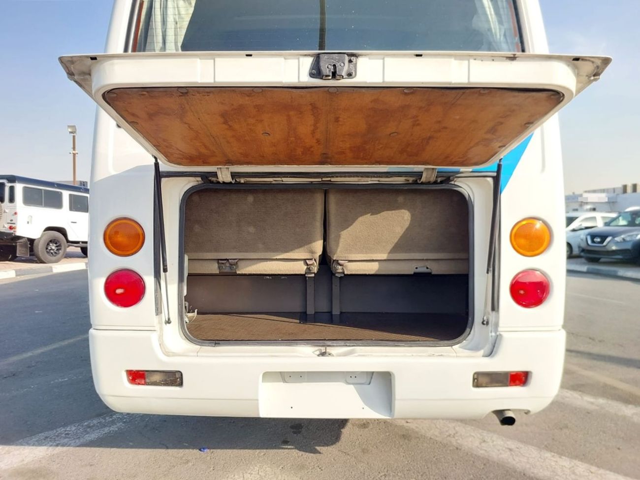 ميتسوبيشي روزا MITSUBISHI ROSA BUS RHD 2004 MODEL 4.8 L DIESEL AUTOMATIC(PM00393)