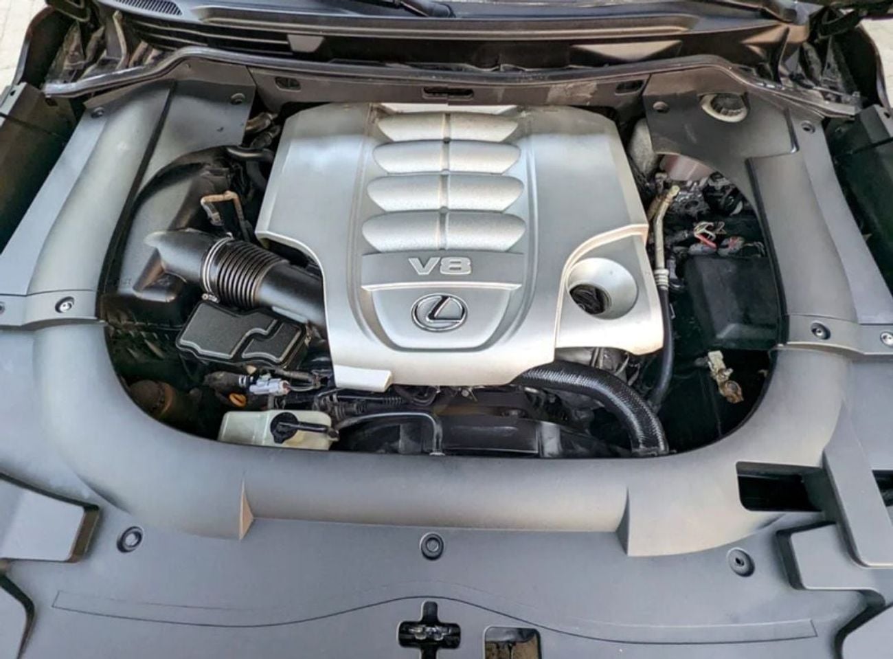 Lexus LX 570 Lexus Lx.series Lx570 platinum 2009 Model Facelifted 2021 colour Black push start Transmission Autom