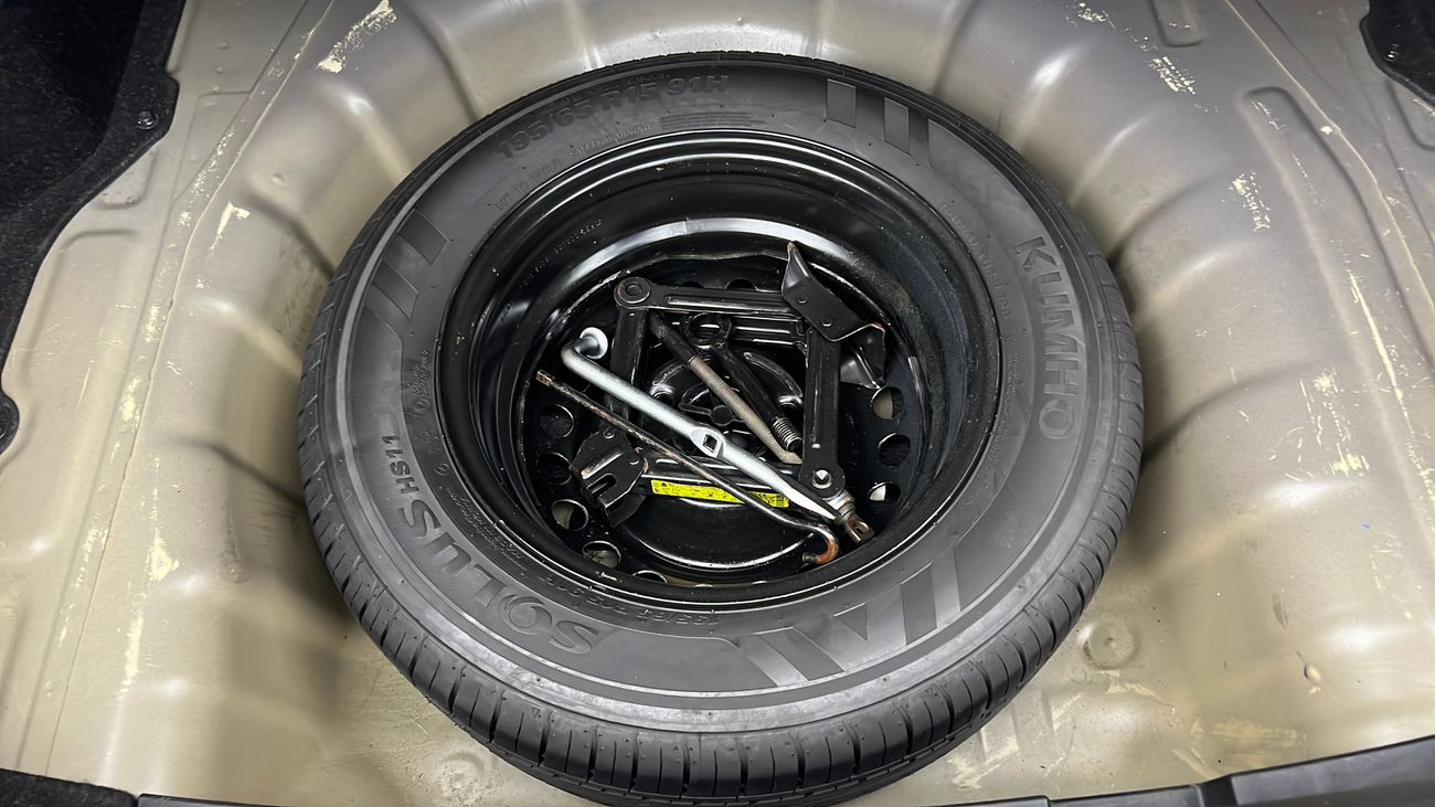 Hyundai Elantra 1600