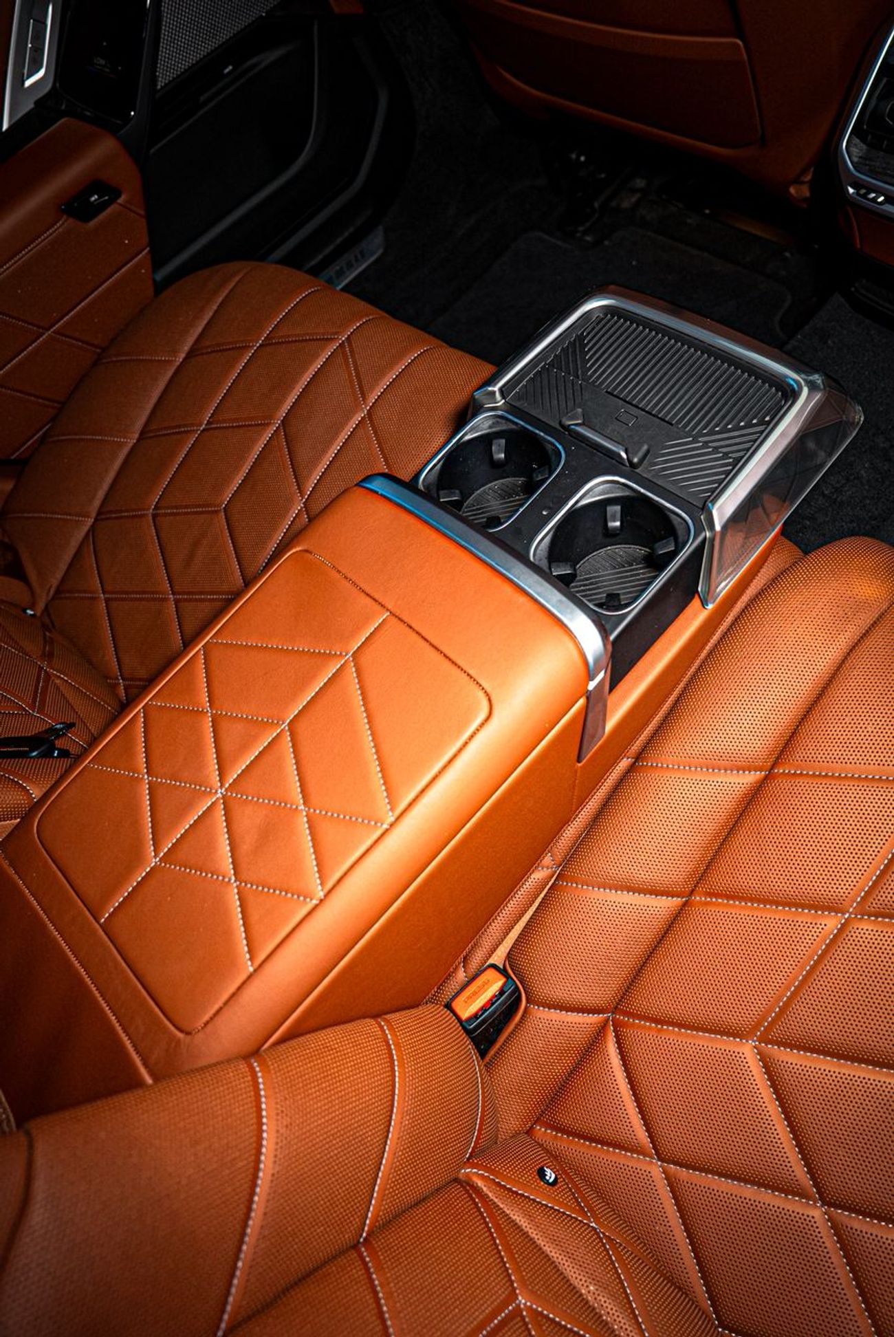 بي أم دبليو 740i