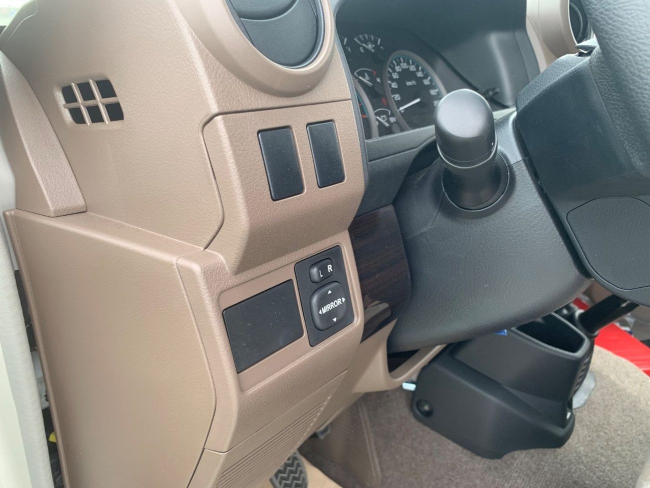 Toyota Land Cruiser 70