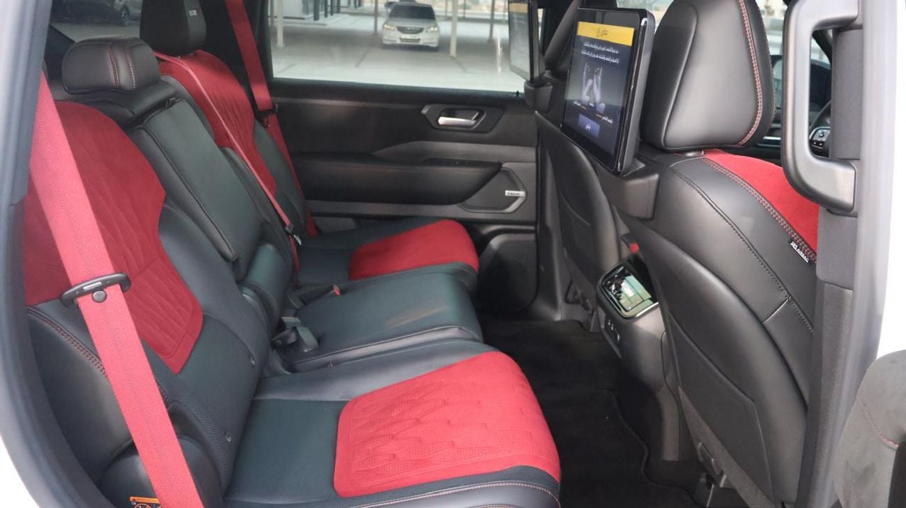 Nissan Patrol NISMO Warranty from Al Masood for 5 years with open mileage . original Paint . Super Clean Premium Edition