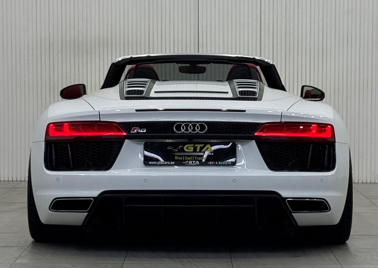 Audi R8 Spyder Std 5.2L 2017 Audi R8 Spyder V10, Warranty, Full Service History, Carbon Fiber Package, Very 