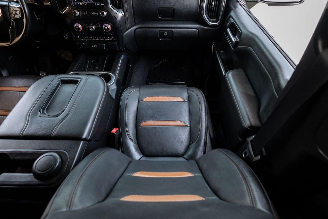 GMC Sierra 5.3L V8 AT4 Crew Cab (AWD)