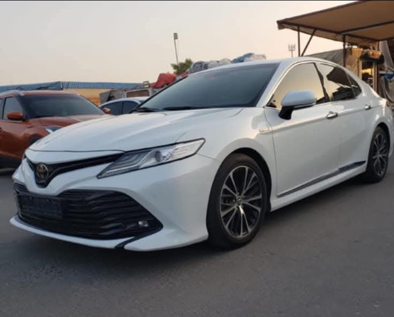 Toyota Camry LE 2.5L (176 HP)