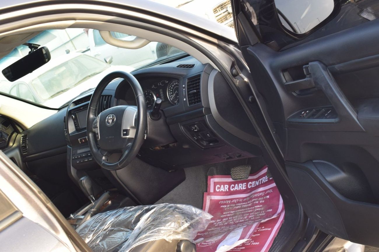 Toyota Land Cruiser GXR GT 4.6L 4WD 2015 TOYOTA LAND CRUISER GXL V8