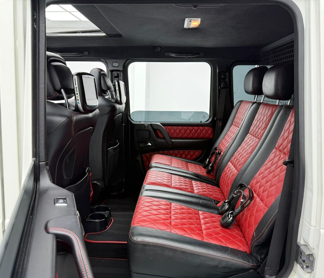 Mercedes-Benz G 63 AMG Std 5.5L 2017 Mercedes Benz G63 AMG, Full Mercedes Service History, Low Km, Excellent Condition, GCC