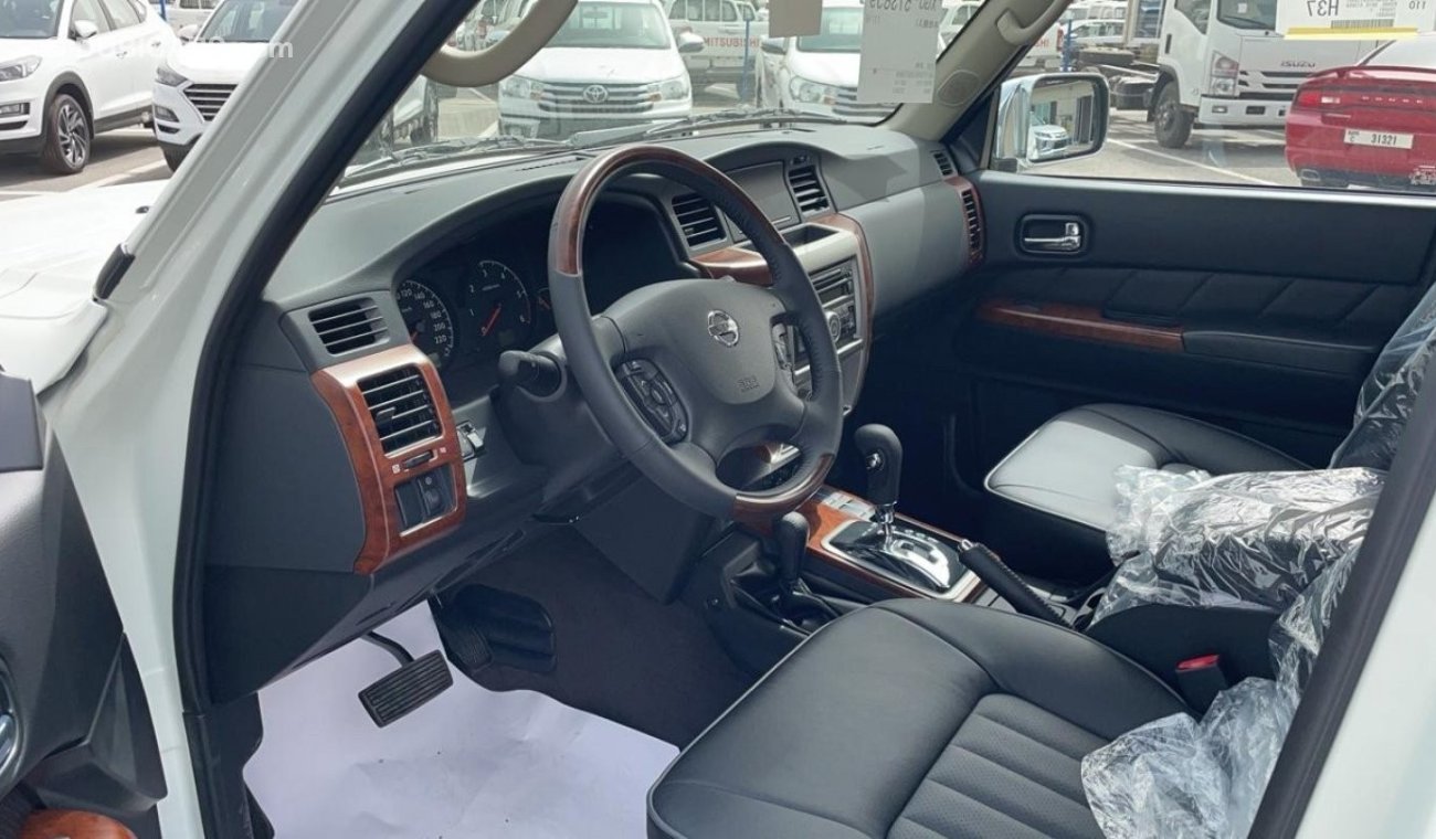 نيسان باترول سفاري Nissan Patrol Safari GXR 4X4